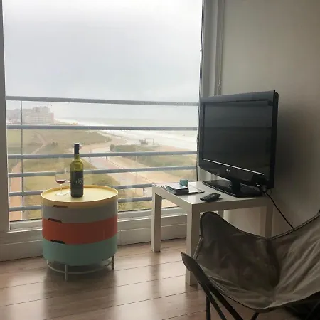 With A View Apartment *